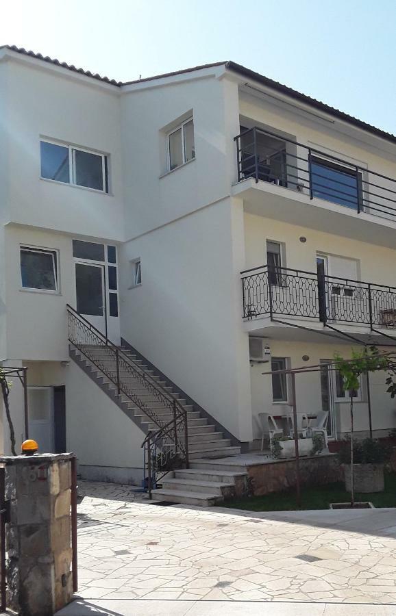 Apartment Mirta Pula Luaran gambar